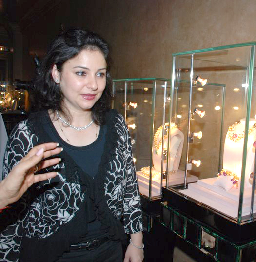 Sachin Tendulkar, Anjali at Bina Goenka Store Launch - 4