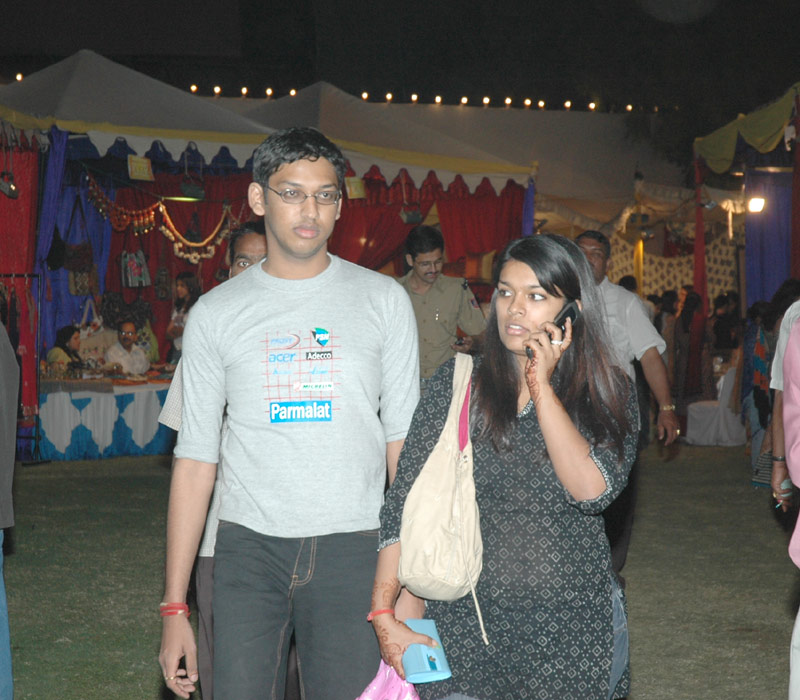 Srija (daughter of Cheeranjivi) and Sirish at Deepayan Bazaar