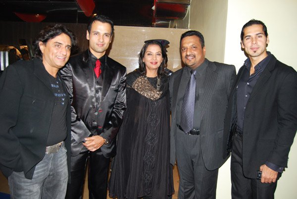 Anand Raj Anand, Rohit Roy, Shabana Azmi, Sanjay Gupta, Dino Morea at the premiere of Dus Kahaniyaan