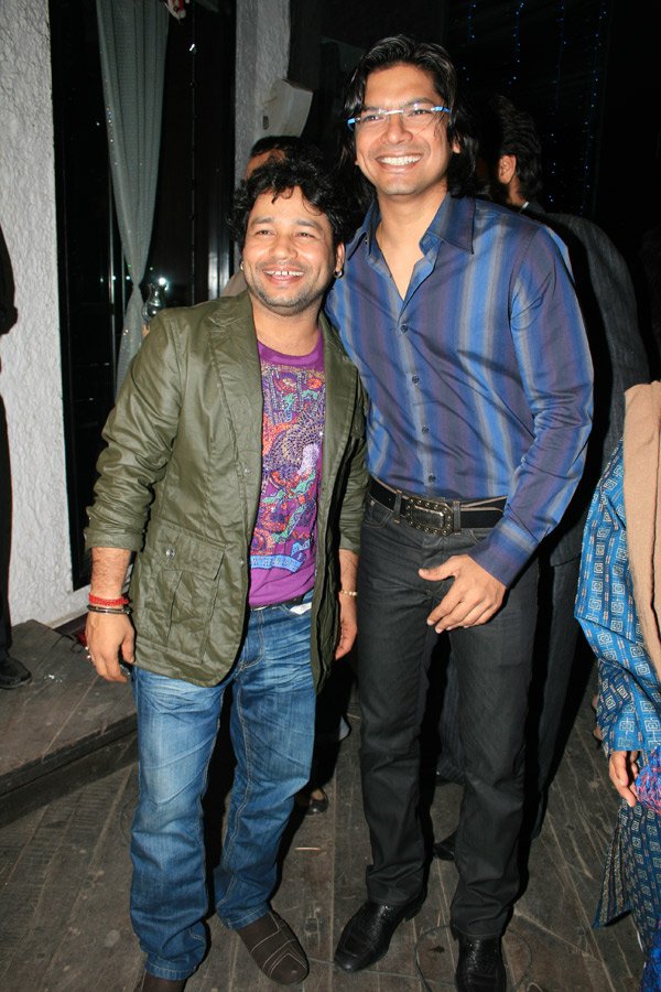 Kailash Kher, Shaan at Neevan Nigam's Birthday Party 