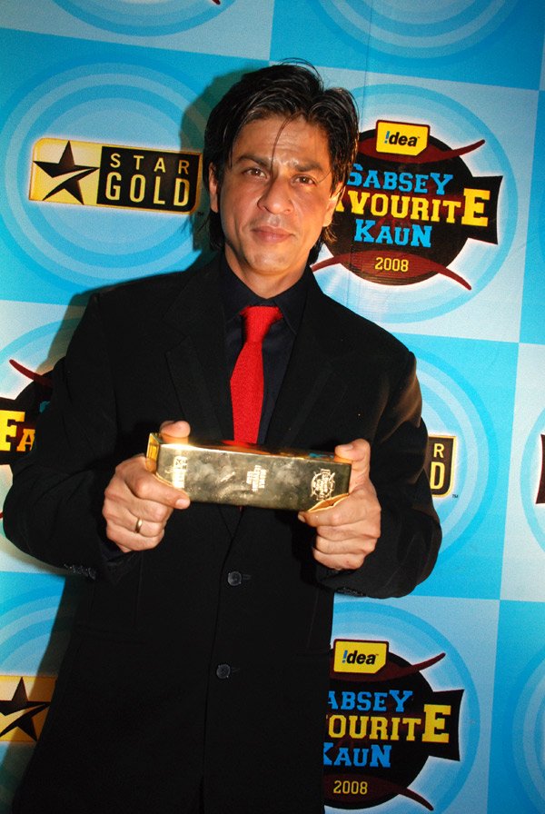 Shahrukh Khan at Sabsey Favourite Kaun Awards 2008 