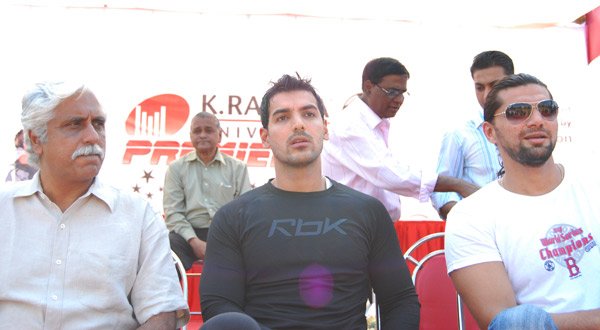 John Abraham, Chetan Hansraj at K Raheja's Universal Cup football match 