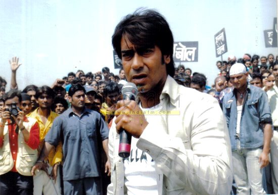 Ajay Devgan in Halla Bol 