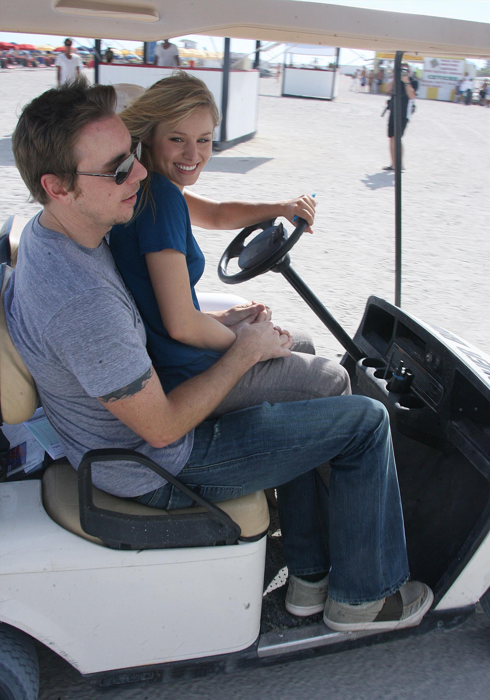 KRISTEN BELL - Candids South Beach -7