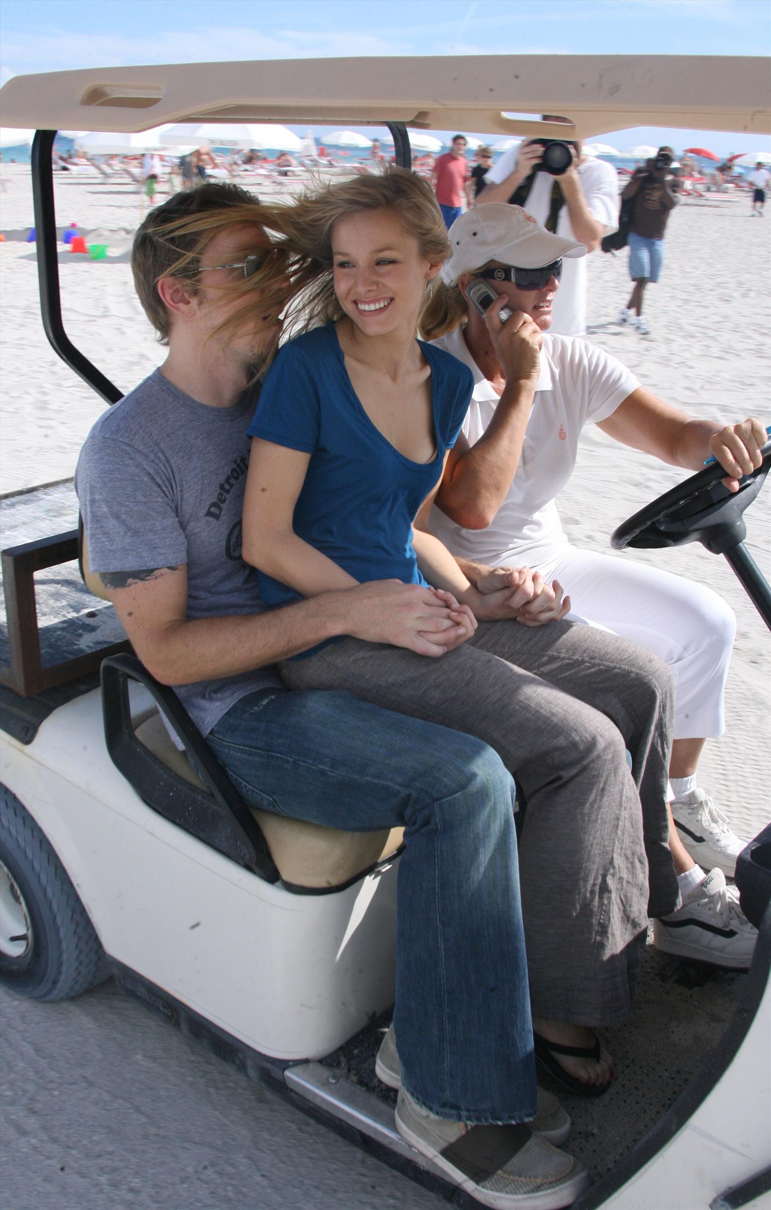 KRISTEN BELL - Candids South Beach -9