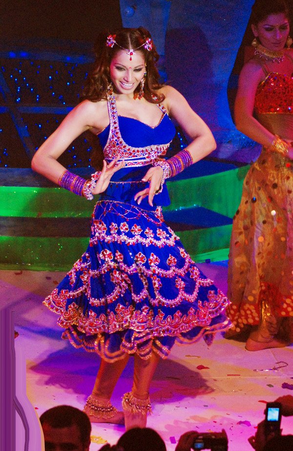 Bipasha Basu performs on New Year's eve at JW Marriott 