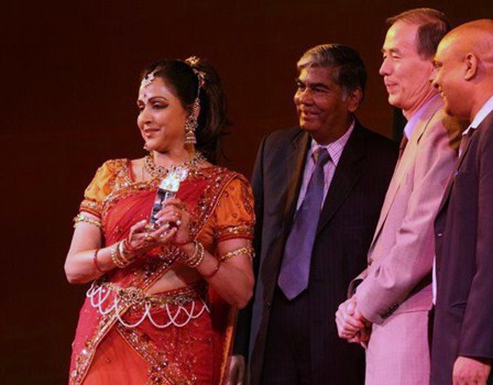 Hema Malini performing Ganesh Vandana Dance 