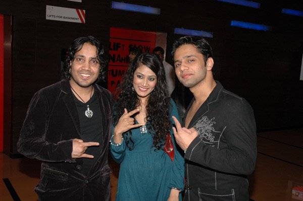 Mika Singh at the premiere of Yaariyan 