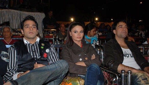 Kshitij Wagh, Rakhi Sawant, Sachin Tyagi at Ghongoo college 