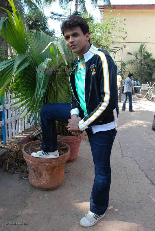 Abhijeet Sawant on the sets of Lottery 