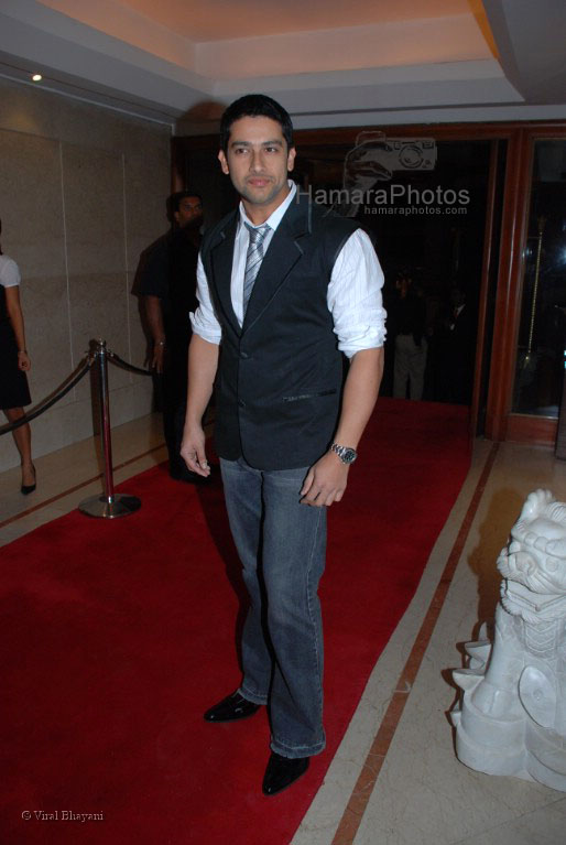 Aftaab Shivdasani at Bollyood A listers at DJ Aqeels new club Bling launch in Hotel Leela on Jan 27 2008 