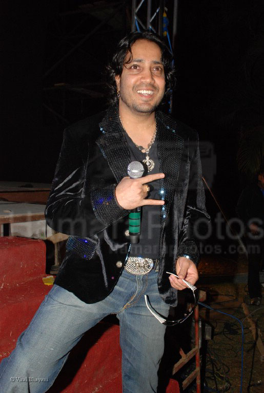 Mika Singh at Mission Instanbul stars at Lycra Image Fashion Forum in Hotel Intercontinnental on Jan 30th 2008 