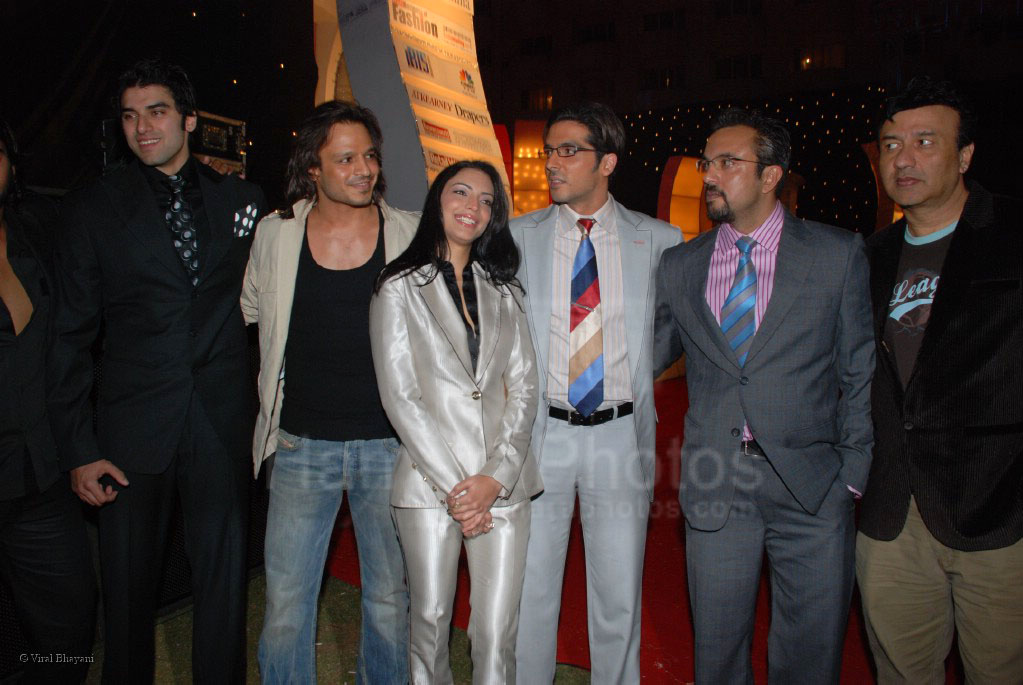 Niktan Dheer, Vivek Oberoi, Shweta, Zayed Khan, Apporva Lakhia, Anu Malik at Mission Instanbul stars at Lycra Image Fashion Forum in Hotel Intercontinnental on Jan 30th 2008 