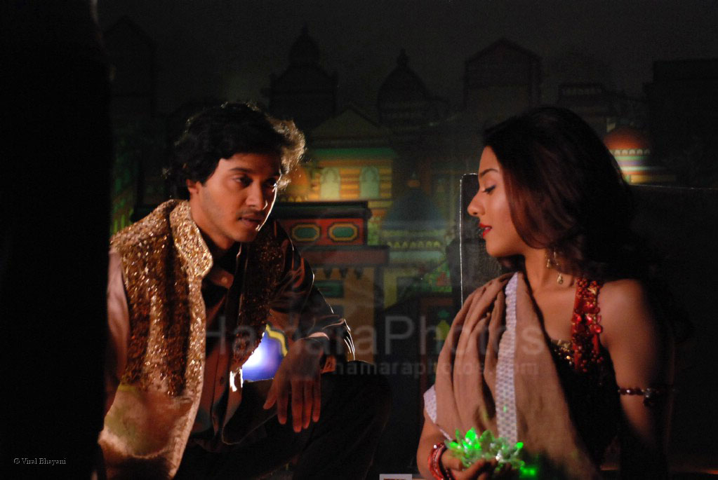 Amrita Rao, Shreyas Talpade at the location of film Mahadev Ka Sajjanpur in Cinevistas on Jan 30th 2008 