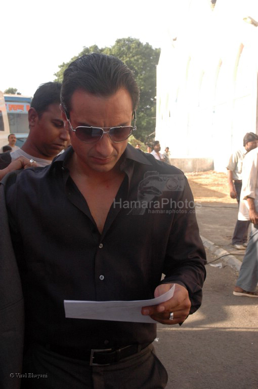 Saif Ali Khan at Race music launch on the sets of Amul Star Voice Chotte Ustaad in Film City on Feb 4th 2008 