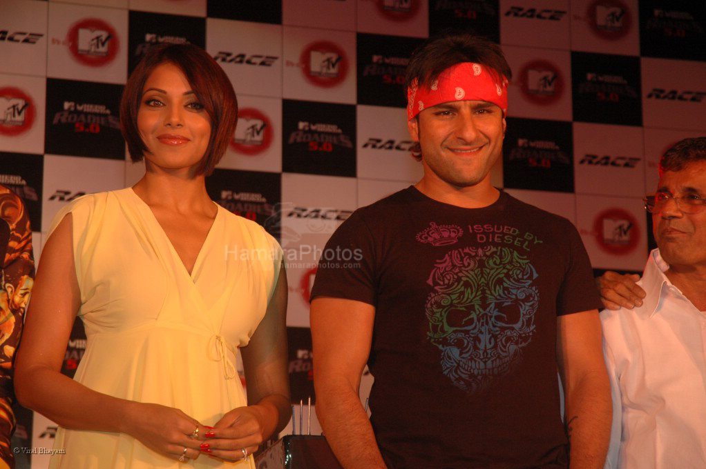 Saif Ali Khan, Bipasha Basu at the Race MTV Roadies promotional event in Grand Hyatt on Feb 5th 2008 