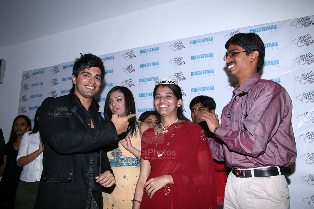 Shilpa Anand & Karan Grover at Dill Mill Gayye  100th episode celebration