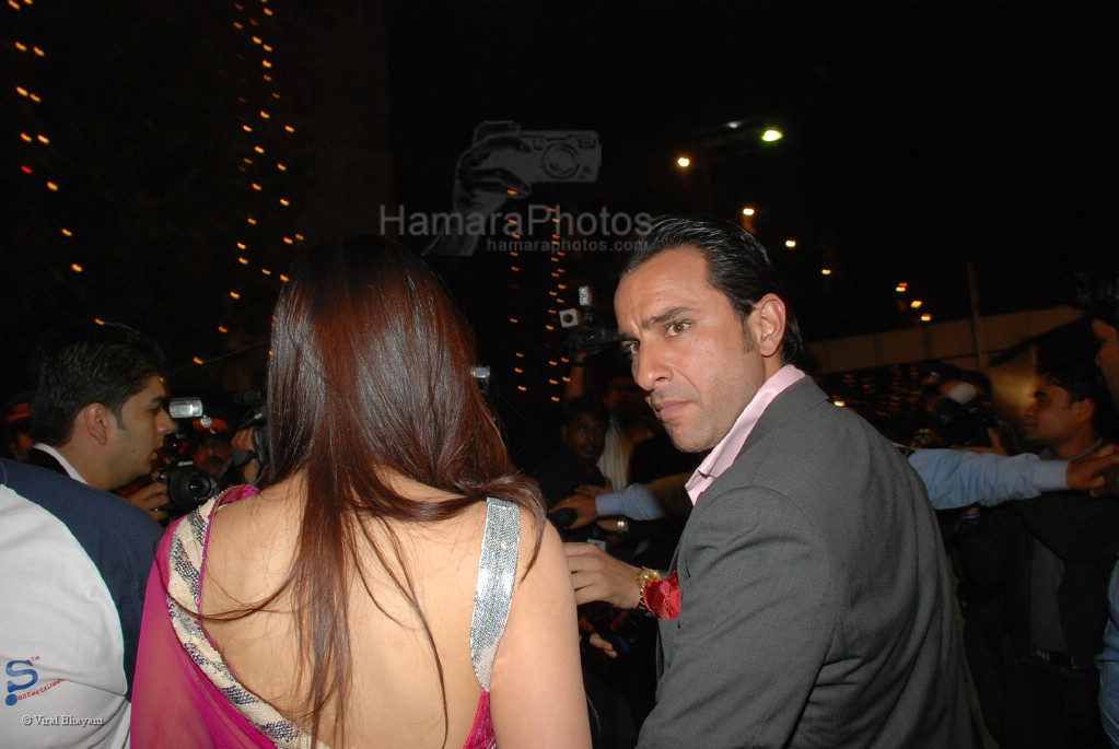 Saif Ali Khan  at the Global Indian TV Awards red carpet in Andheri Sports Complex on Feb 1st 2008 