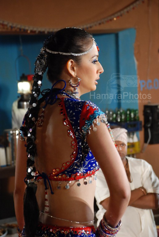 Preeti Jhangiani at the song choreography for film Dhan Dhana Dhan in Filmistan on Feb 7th 2008 