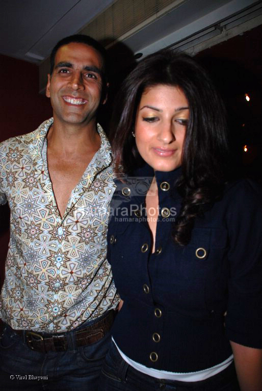 Akshay Kumar, Twinkle Khanna at the premiere of Mithiya at PVT on Feb 7th 2008 