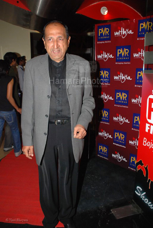 Tinu Anand at the premiere of Mithiya at PVT on Feb 7th 2008 