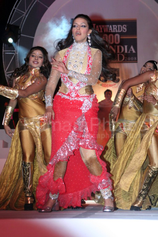 Neha Dhupia at Haywords Mr India World in Hotel Inter Continnental on Feb 9th 2008 