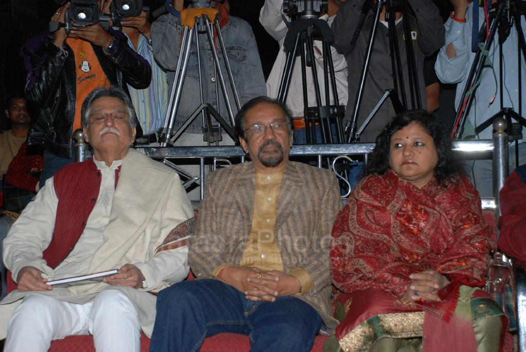 javed siddiqi at Javed Siddiqui's book Shyam Rang launch at Bhavans college campus on Feb 9t 2008