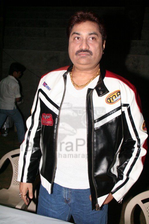 Kumar Sanu at the Cricket match for the music industry in the playground of Ritumbara College on Jan 30th 2008 