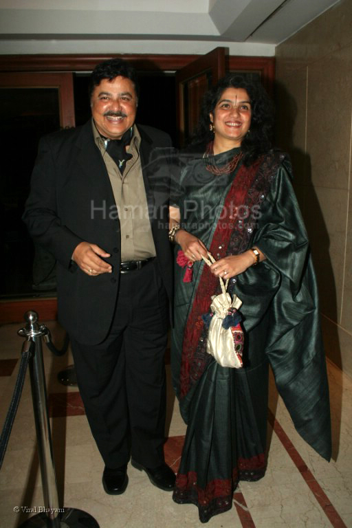 Satish Shah at Vashu Bhagnani's star studded Bollywood bash at Bling on Feb 6th 2008