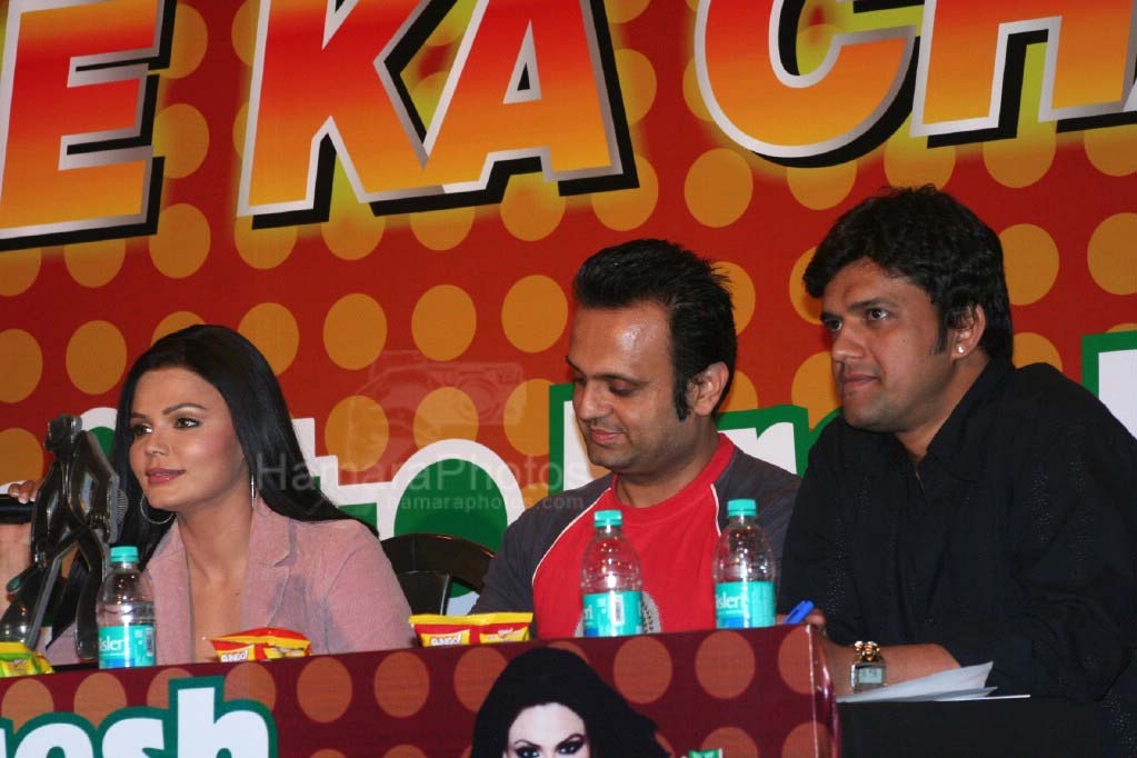 Rakhi Sawant at ITC Foods auditons for Minto Fresh in National College, Bandra on Feb 13th 2008