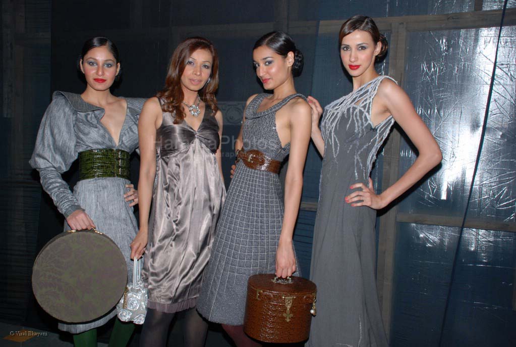 at LS Raheja's fashion show Alechmy 2008 choreographed by Achala Sachdev in  Infiniti Mall on Feb 13th 2008