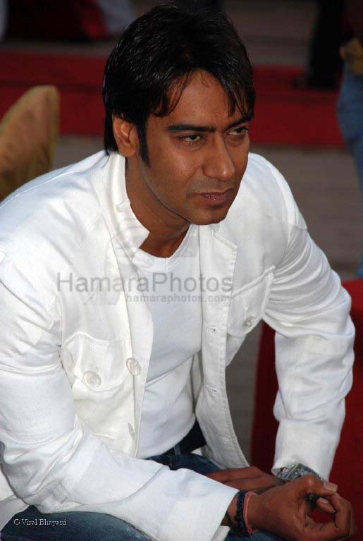Ajay Devgan at U Me Aur Hum music launch in The Club on Feb 13th 2008
