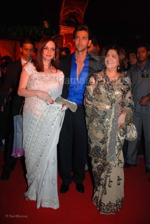 Hrithik Roshan,Suzzane at Jodhaa Akbar premiere at IMAX WADALA on 14th feb 2008 