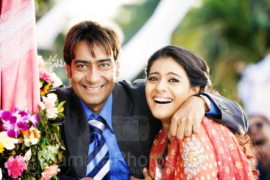 Ajay Devgan, Kajol in U Me Aur Hum 