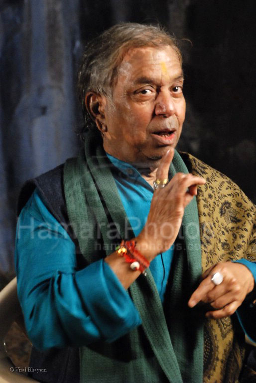 Pandit Birju Mahraj on the sets of film Pranali at Madh Fort on Feb 16th 2008 