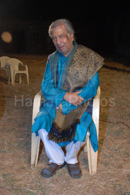 Pandit Birju Mahraj on the sets of film Pranali at Madh Fort on Feb 16th 2008 