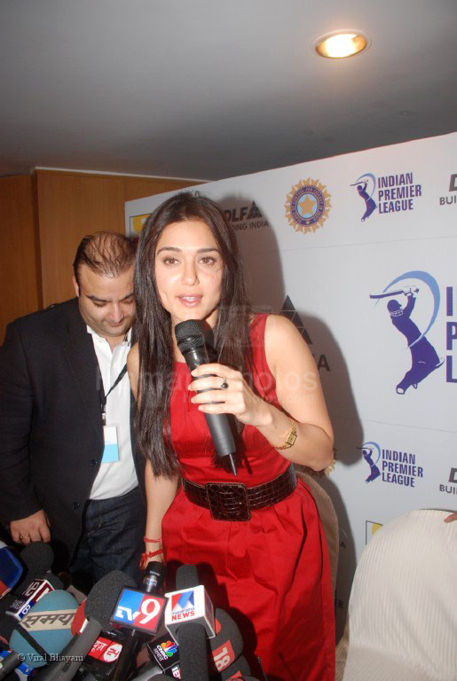 Preity Zinta at IPL auction meet in Hilton on Feb 20th 2008