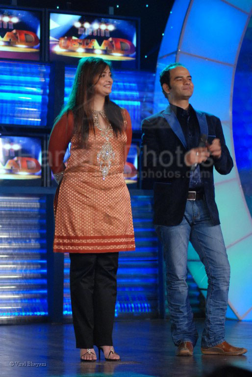 Vasundhara Das, Mohit Chauhan at announce of the _Ustaad Jodi_ on Mission Ustaad 