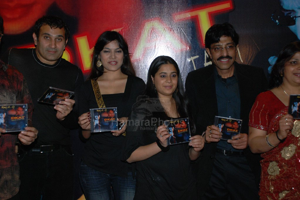 Paremeet Sethi, Dr. Manoj Kumar Gupta at the launch of Duniya Ki Aisi Taisi album by Dr Manoj Kumar Gupta at Lokhandwala on 24th Feb 2008 