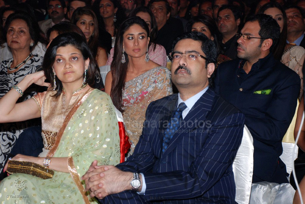 Kumarmanglam Birla with wife at Fair one Filmfare 2007 in Mumbai's plush Yashraj Studio on the 23rd Feb 2008 