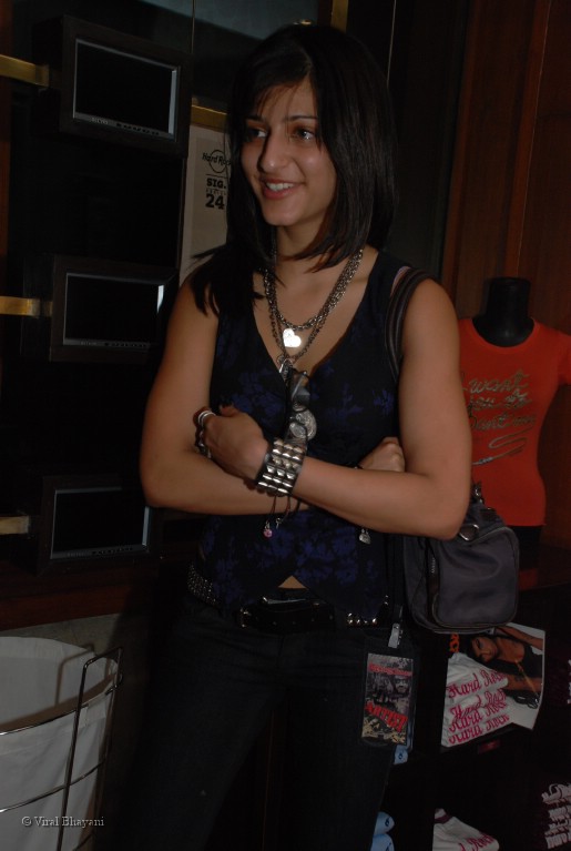 Shruthi Hassan at the launch of Rollingstone magazine in Hard Rock Cafe on Feb 27th 2008