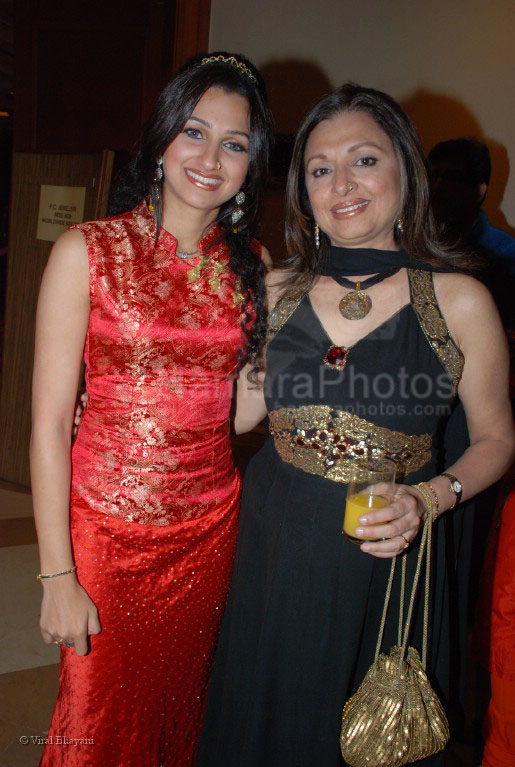 Pooja Kanwal at Miss India Worldwide bash hosted by HT City and Tijori Ent in JW Marriott on Feb 28th 2008