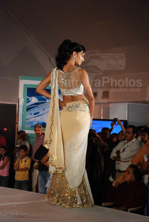at the Samira Mumbai international Boat show with fashion show by Archana Kocchar in Bandra Kurla Complex on Feb 28th 2008
