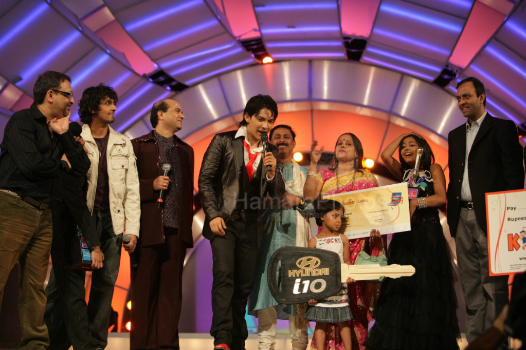 Sonu Nigam, Suresh Wadkar, Aditya Narayan, Anamika Chaudhary at the finals of Lil Champs on 1st March 2008 