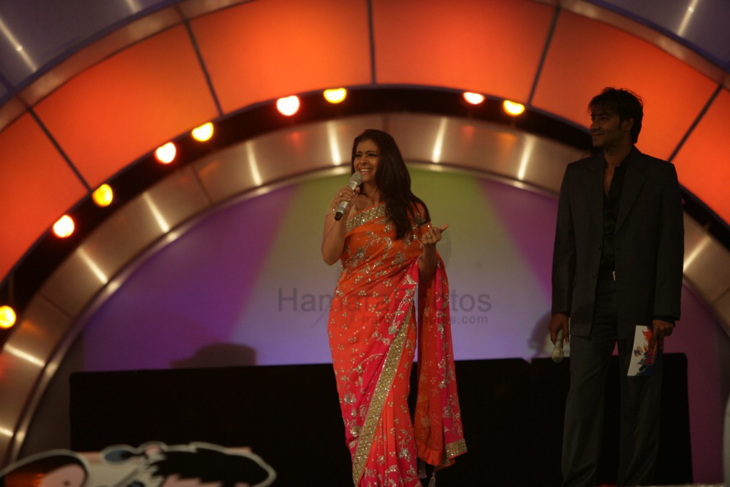 Kajol, Ajay Devgan at the finals of Lil Champs on 1st March 2008