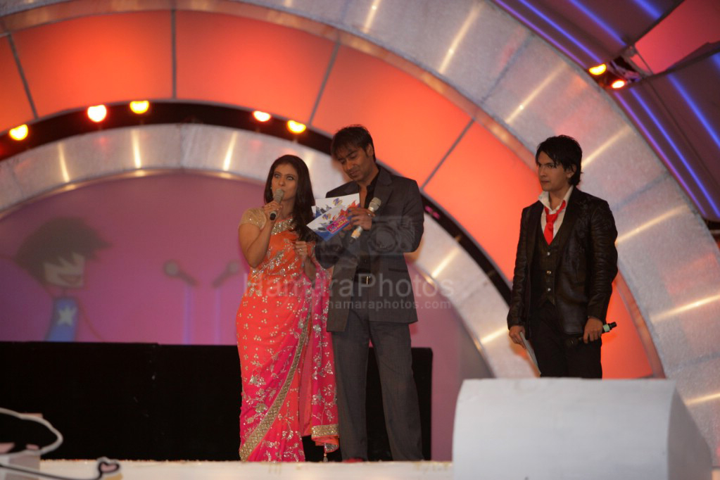 Kajol, Ajay Devgan at the finals of Lil Champs on 1st March 2008 