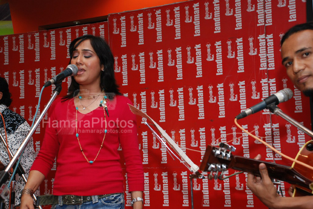 Priya Dutt launches Ritika Sahni's album Namee in Infiniti Mall on March 3rd 2008