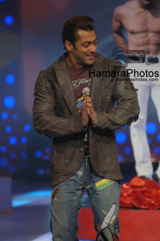 Salman Khan in Amul STAR Voice of India � CHHOTE USTAAD 