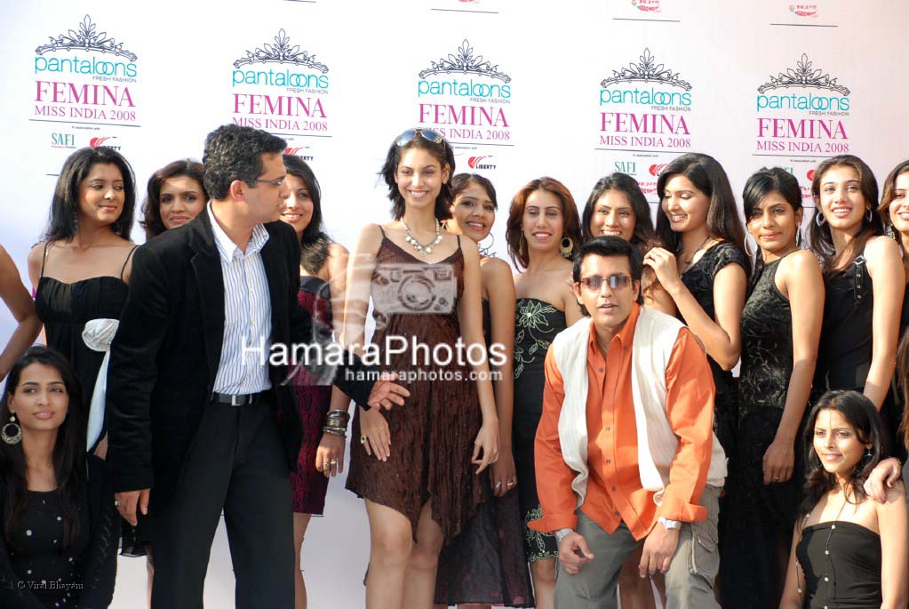Amrita Pataki with Hemant Trivedi at Femina Miss India media meet in ...