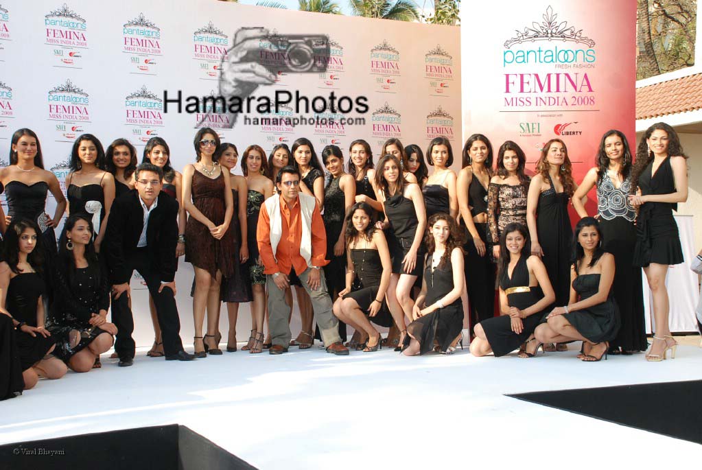 Amrita Pataki with Hemant Trivedi at Femina Miss India media meet in Sun N Sand on March 5th 2008
